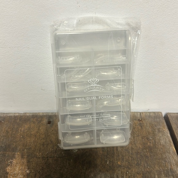 MAKARTT Nail Dual Forms Nail Extension system - Picture 2 of 5